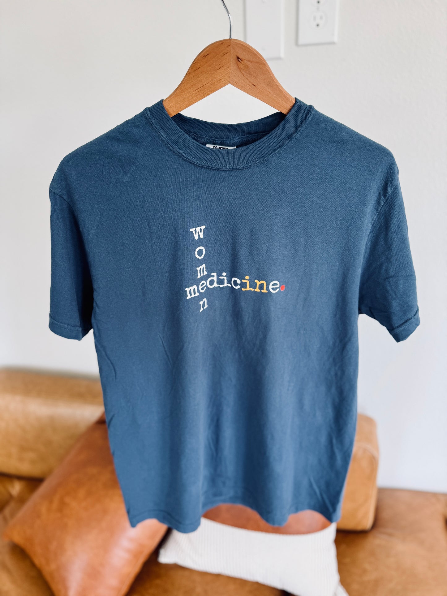 Women IN medicine (Blue)